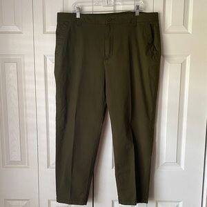 Old Navy Women's Olive Cropped Pants